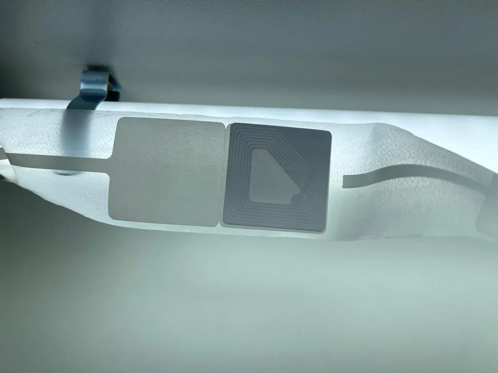 Etiqueta Adesiva para Jóias 3x3cm Rolo c/ 1.000 un RF 8,2 mhz - Imagem 3